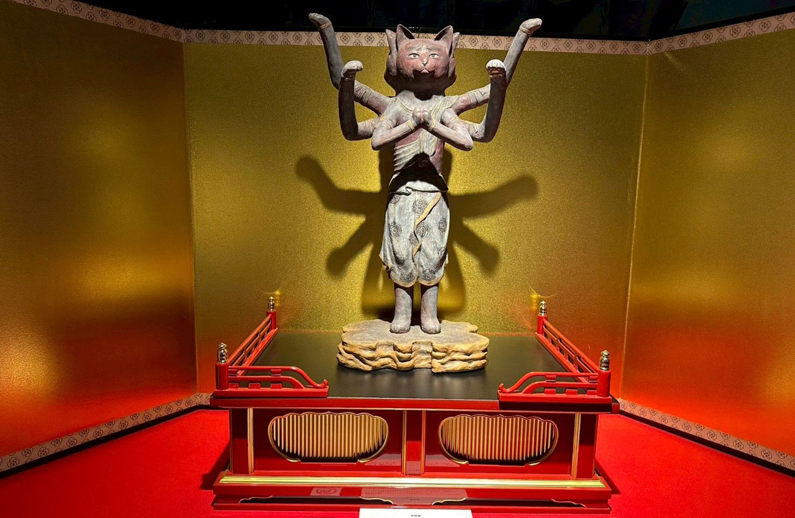 猫族歴史博物館 | 猫猫寺 開運ミュージアム｜「猫」をご本尊とした世界